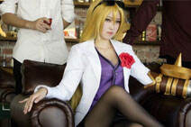 lol一周最强福利：女版真人EZ诱惑难以抵挡