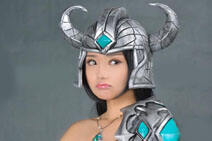 <b>清纯激萌少女COS蛮王 谁敢不服就单挑</b>