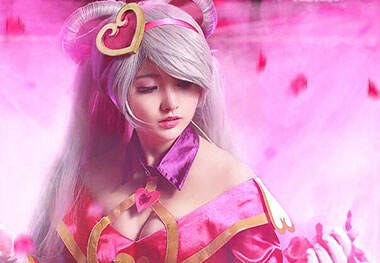 情人节甜心宝贝琴女COS 能否俘虏你的内心