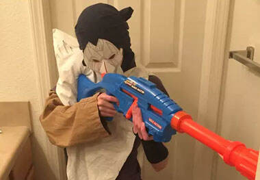 低成本高质量英雄COS：来人 我要COS沙皇