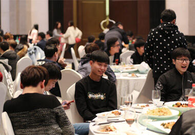 德杯在现场：香锅吃货附体 厂长终于现身