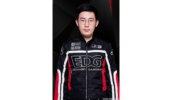 EDG新阵容！爱萝莉回归 原ROX中单Cry转ADC