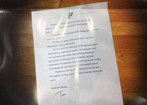 NBA2KOL邓肯球衣退役球迷收礼马刺送亲笔信