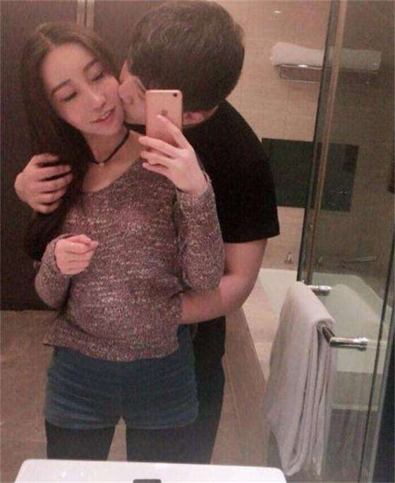 死亡宣告被女主播曝亲密照 粉丝怒骂心机婊