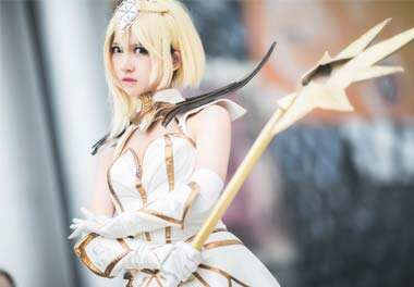 漫展惊现终极光辉cosplay 绝版御姐人间尤物