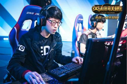 Kabe卡蜜尔助QG连胜 Rookie将直面GodV