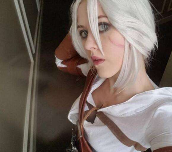 《巫师3：狂猎》希里冰雪美人完美cosplay