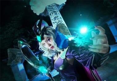 暗鸦魅影乐芙兰Cos 性感黑魔法气质十足