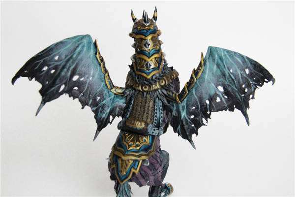 工艺品级别粘土作品欣赏 魔羽角鹰兽坐骑 