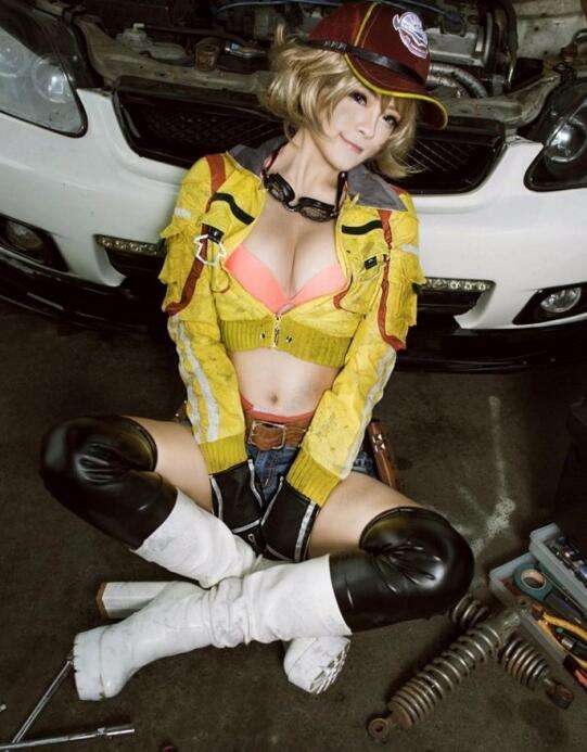 开车吧！台湾美女cos最终幻想15性感机械师