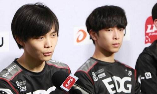 EDG:单看线上发条更强 但限制不住劫的发挥