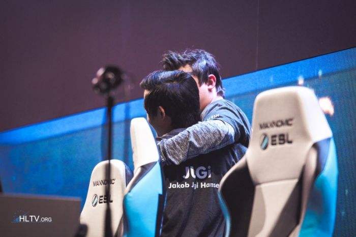 图集:IEM Katowice 半决赛现场图集集锦