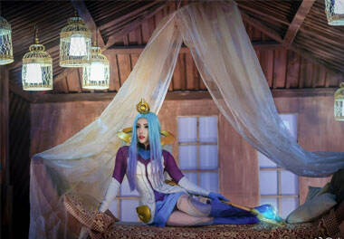 水灵灵的拉克丝小姐姐 颜值担当美爆了