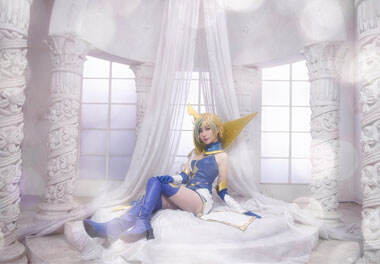 风暴即将来临！御姐拉克丝COS美艳绝伦