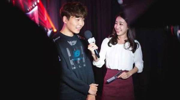 恩静观赛为谁?Faker Marin上演三角恋情