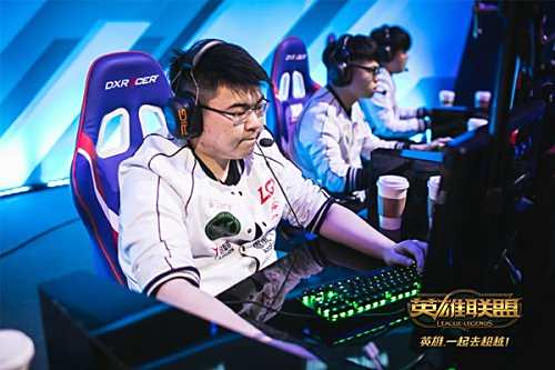 3月16日LPL赛事预告:Godv与Xiye中路激斗