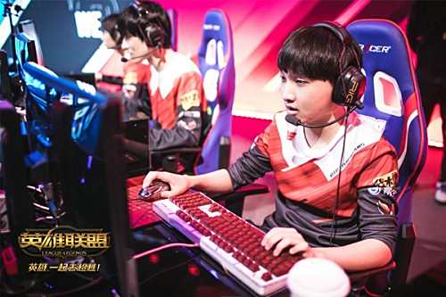 3月16日LPL赛事预告:Godv与Xiye中路激斗