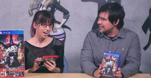美版《女神异闻录5》PS4标准版送手柄皮肤 