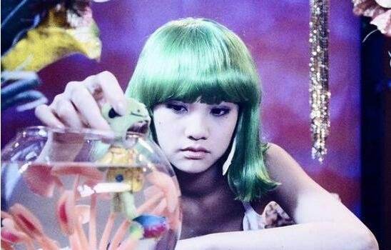 撅嘴瞪眼装傻！十大演技最烂的女明星盘点