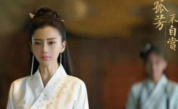 撅嘴瞪眼装傻！十大演技最烂的女明星盘点
