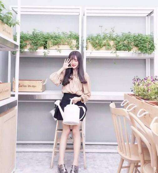 爱抽烟喝酒逛夜店？台湾正妹石潔心美照欣赏 
