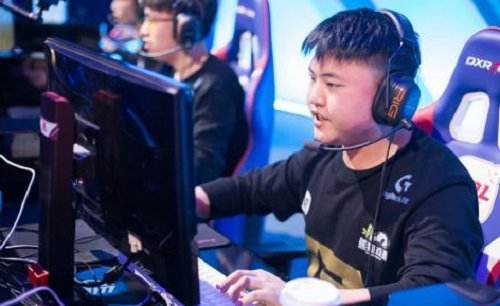 吃兵三路难Carry:Uzi是否老矣巅峰不再