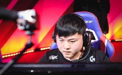 吃兵三路难Carry:Uzi是否老矣巅峰不再