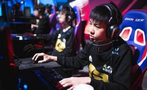 吃兵三路难Carry:Uzi是否老矣巅峰不再