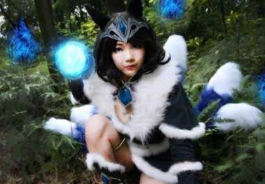 暗影妖狐COS秀 纯美阿狸身姿妙曼