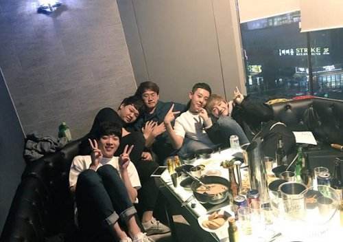 友谊第一比赛第二 老ROX全员春季赛后聚会!