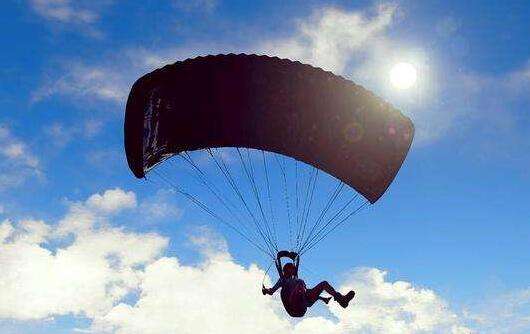 绝地求生跳伞落地后遇到敌人攻略_特玩绝地求