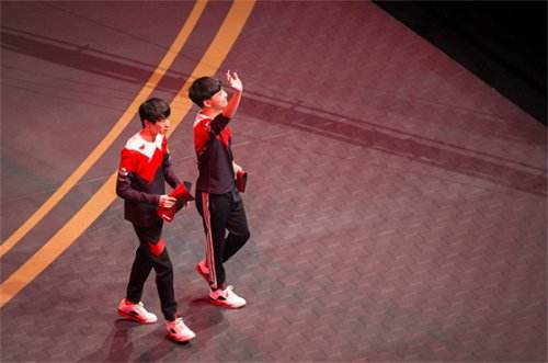 从默默无闻到打出风采 放手一搏的WE比我们想象中更强