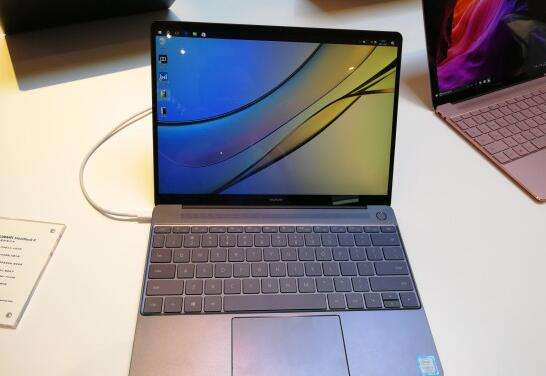 华为MateBook X真机图赏:比A4纸还要小