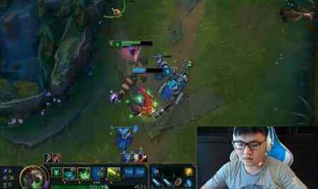 重回赛场指日可待 UZI现身RNG基地疑似康复