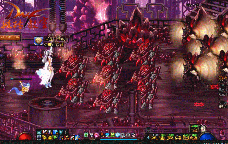 防具:胸甲头肩腰带左槽是血色残阳,腰带附魔3魔爆,腿甲是巨斧克洛