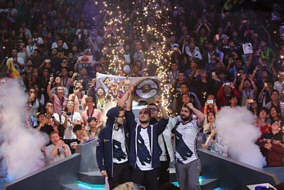 DOTA2 TI7:Liquid碾压中国NB战队夺冠
