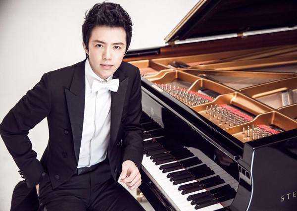 李云迪助力LOL音乐狂欢节 这波听了不亏