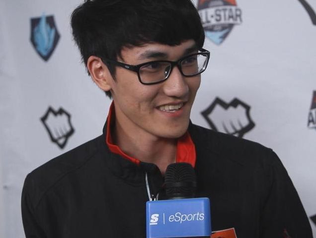 前FW教练叉烧爆料:karsa将会去RNG战队