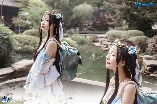 书包天团出道!新倩女x捉妖记2唯一定制小书包花样秀