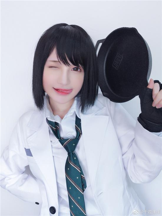 萌系美少女精心COS绝地求生,大长腿简直摄人心魂