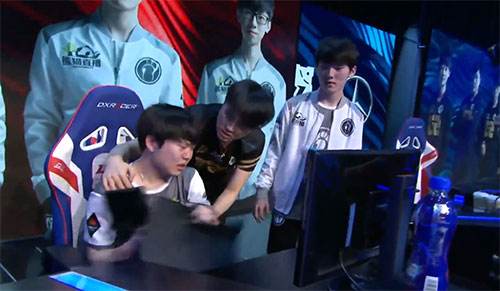 IG无缘春季总决赛 赛后Rookie泪洒现场