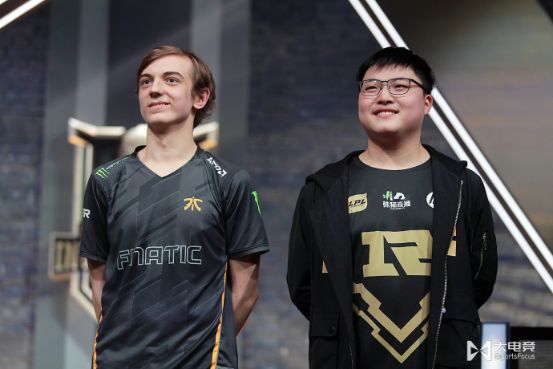 神奇的一幕 FNC推特发中文“RNG帮帮忙”