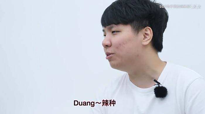 AJ女装变身大揭秘 美男公主无缝对接