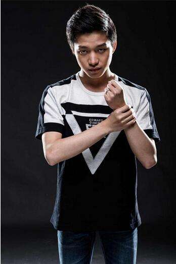 EDG厂长合约期将至 是转会还是选择退役?