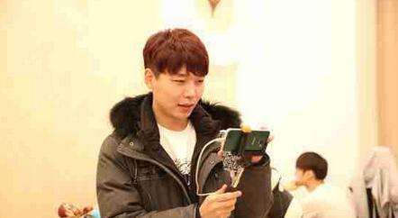 Marin接机直播第一句话:我有女朋友了