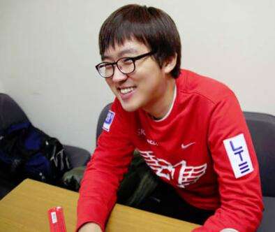 PoohManDu重返SKT：离开iG以教练身份回SKT