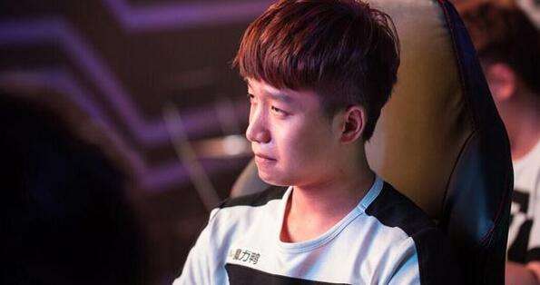 LPL对症下药 EDG等众多战队成立中文班