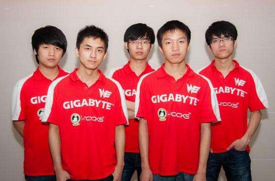 妹子发文致敬草莓 最好的时光已不再而我仍在