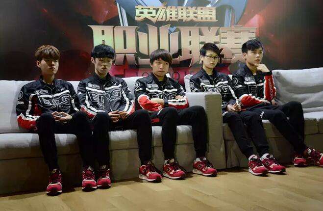 EDG赛后专访：千珏相当于加强过的男枪