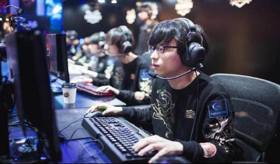 IEM波兰首战旗开得胜 小虎超常发挥成看点